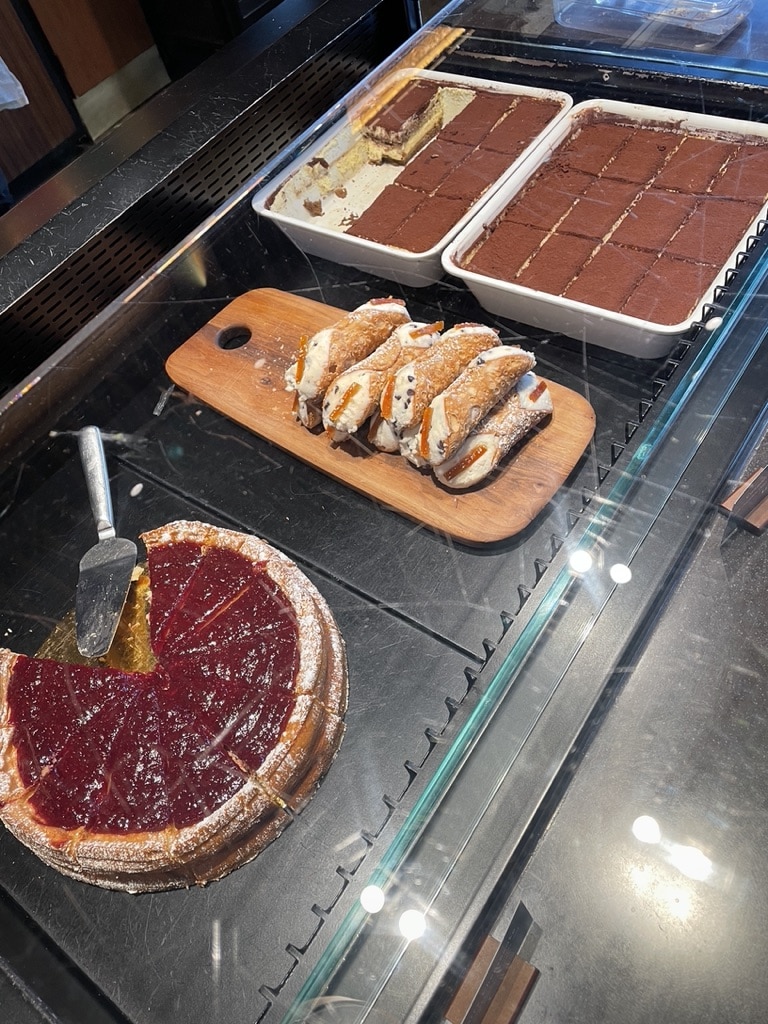 Tiramisu, Canoles, Cheese Cake