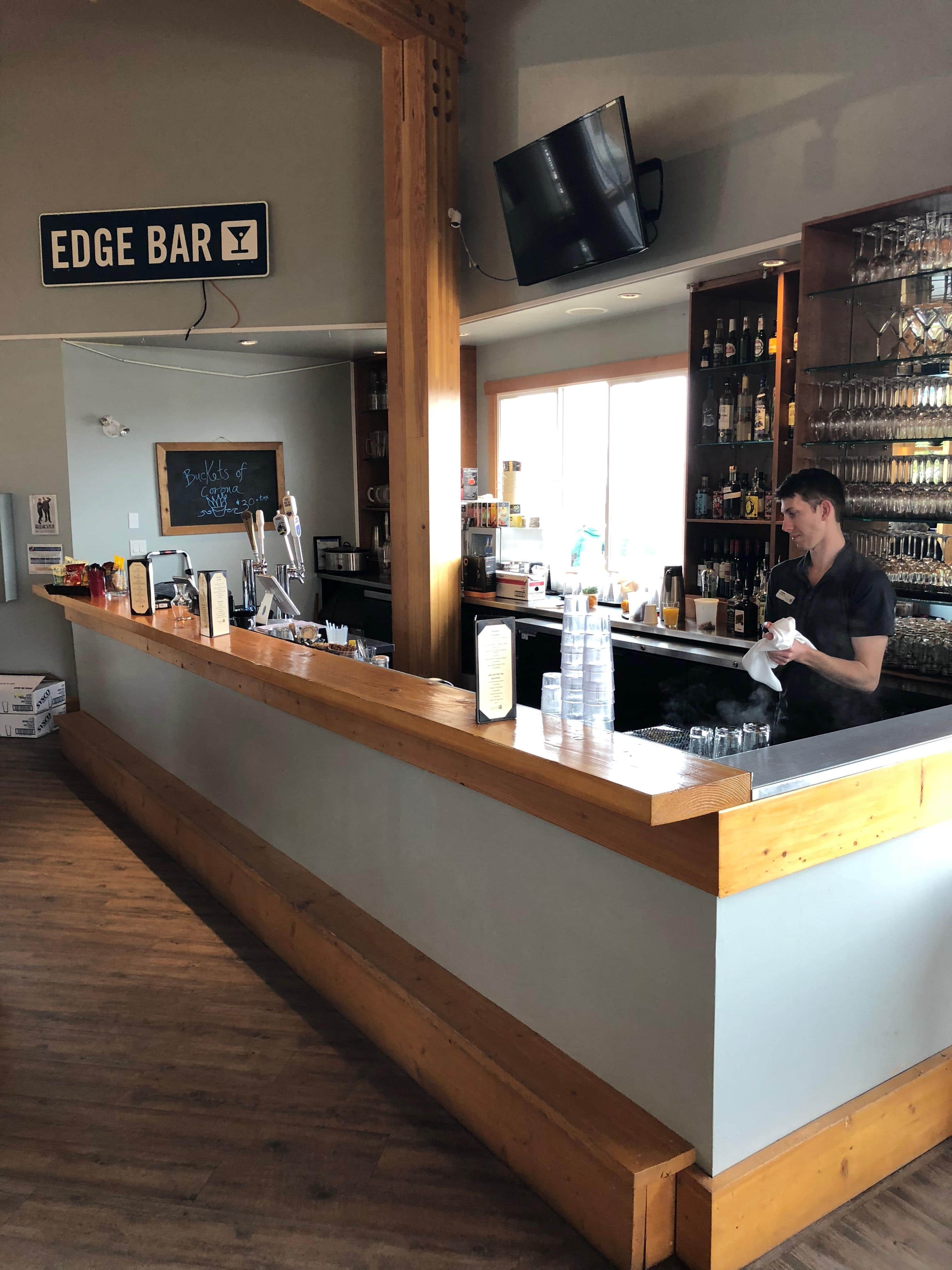 Edge Bar
