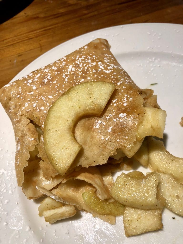 Apple Cinnamon Crêpe