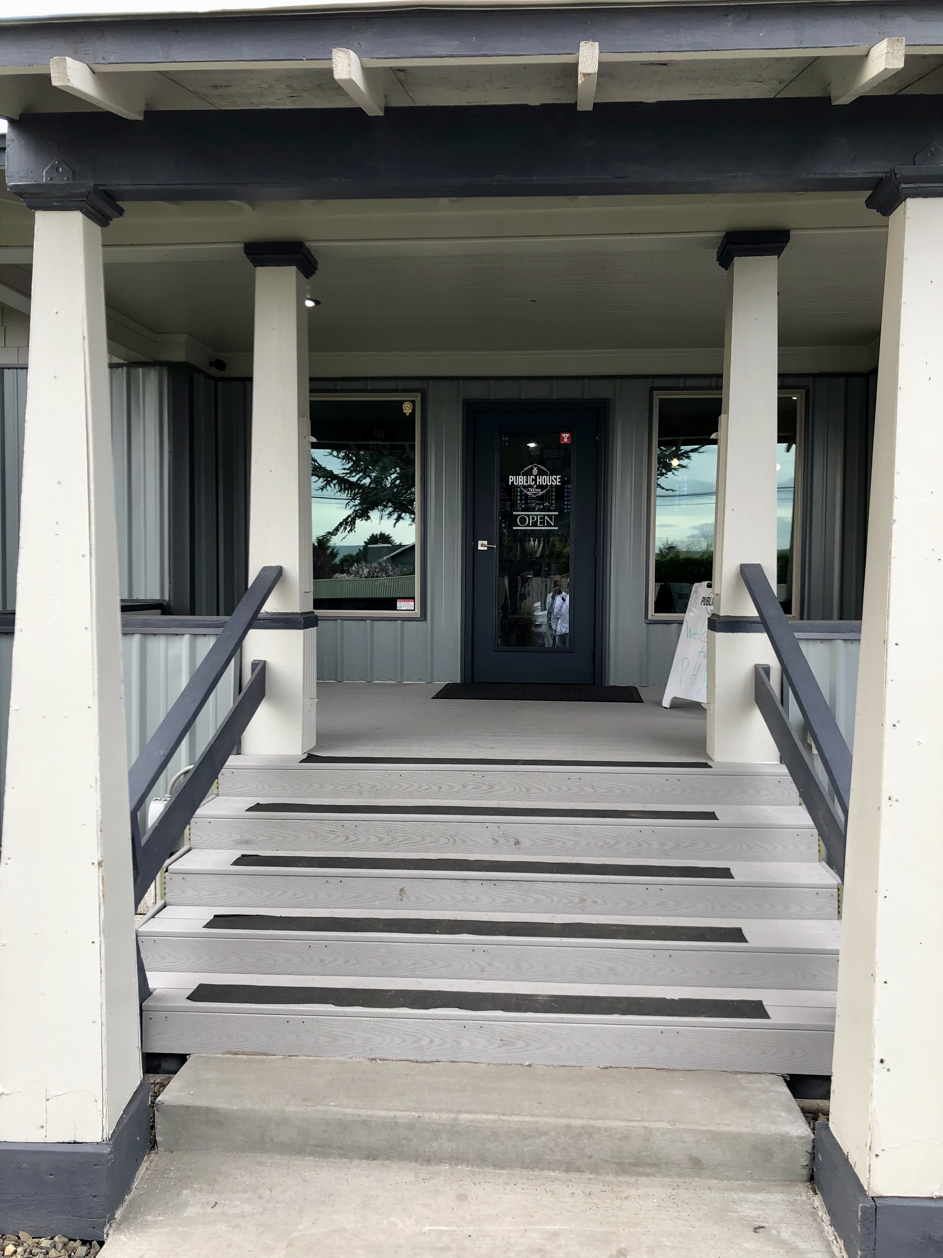 Public House Yakima Entrance