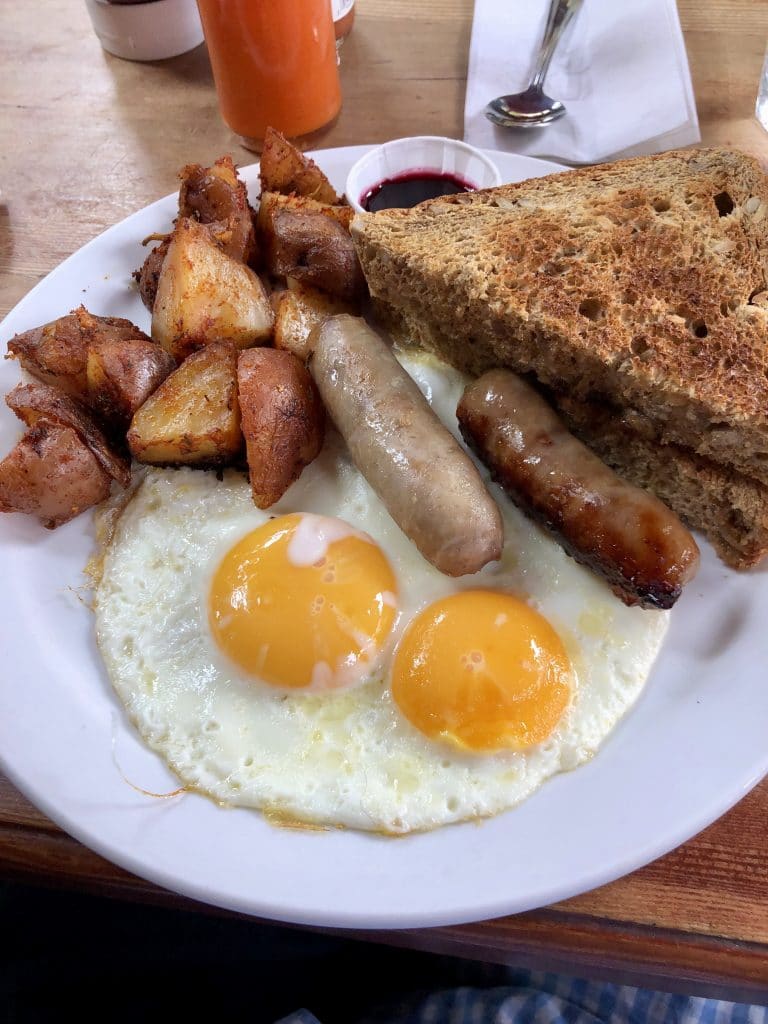 Tree House Breakfast