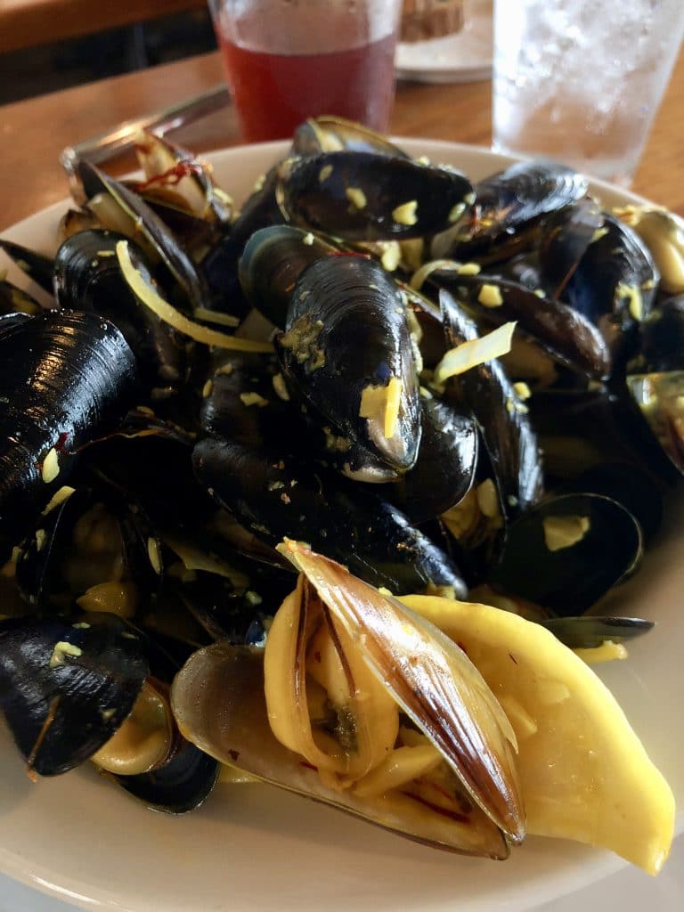 Saffron Mussels