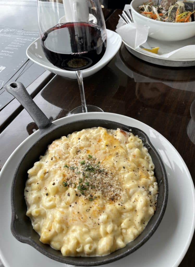 Crab Mac + Cheese